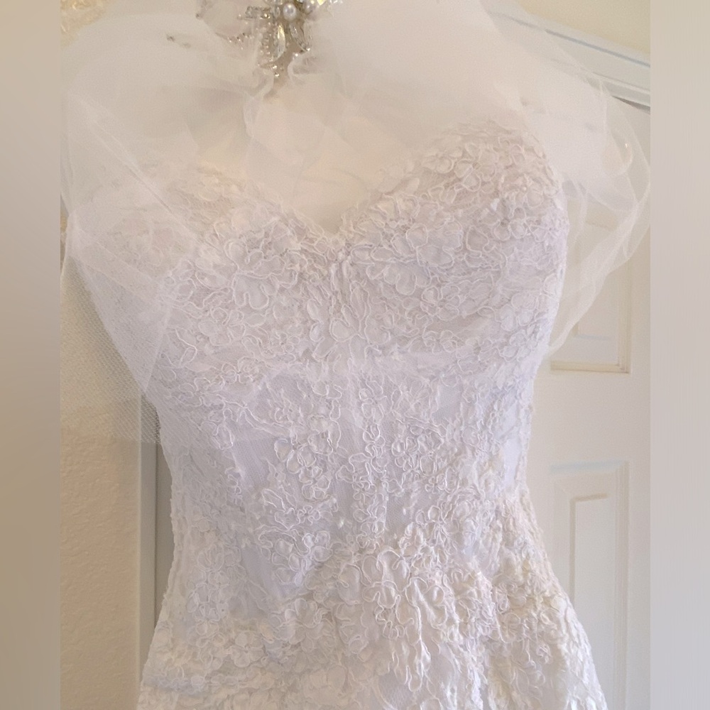 WToo Wedding Dress w/Cathedral length veil and hair piece (White)